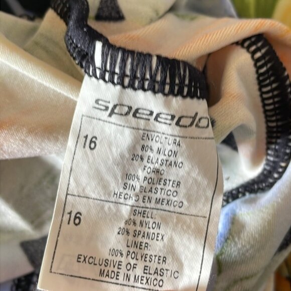 Speedo Floral one piece swimsuit - Picture 3 of 3